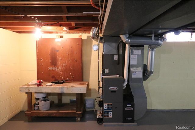 8161 Twilight Lane, Brighton, MI 48116