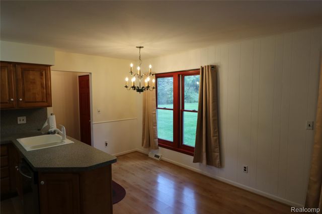 8161 Twilight Lane, Brighton, MI 48116