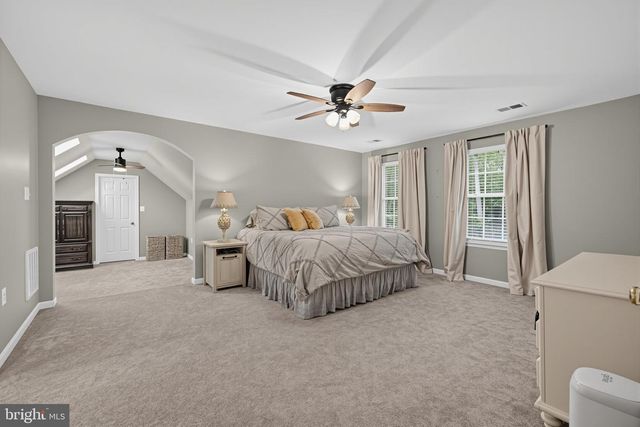 18640 OUTPOST RD, Keedysville, MD 21756