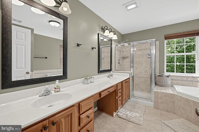 18640 OUTPOST RD, Keedysville, MD 21756