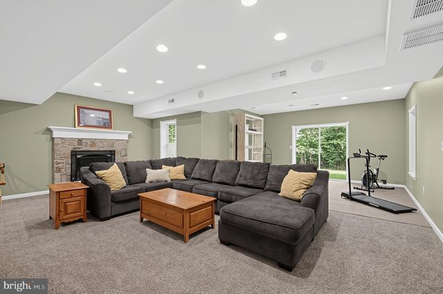 18640 OUTPOST RD, Keedysville, MD 21756