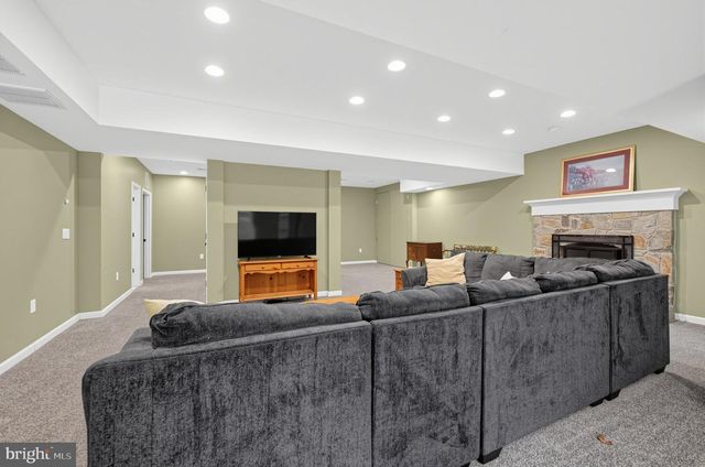 18640 OUTPOST RD, Keedysville, MD 21756