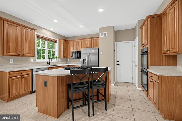 18640 OUTPOST RD, Keedysville, MD 21756