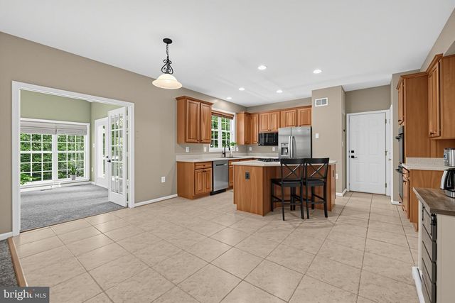 18640 OUTPOST RD, Keedysville, MD 21756