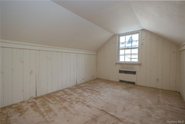11 Wheeler Place E, West Nyack, NY 10994