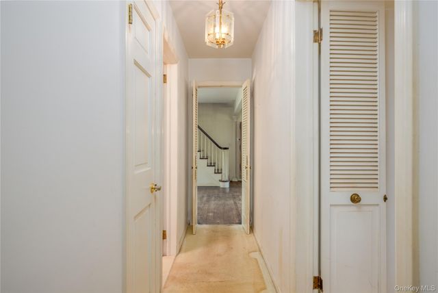 11 Wheeler Place E, West Nyack, NY 10994