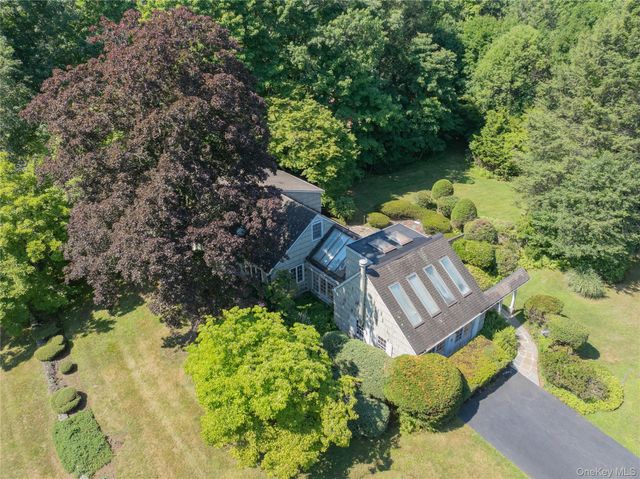 11 Wheeler Place E, West Nyack, NY 10994