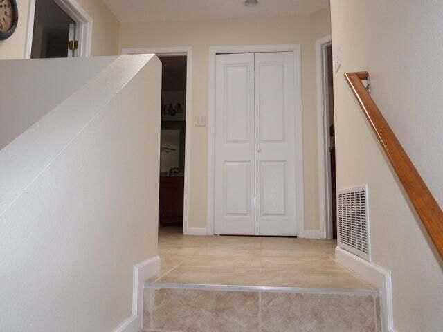 2401 Chelwood Park Boulevard NE B-1, Albuquerque, NM 87112