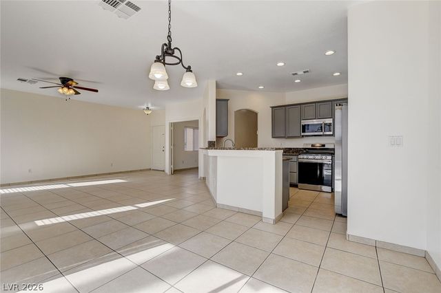 10261 Bentley Oaks Avenue, Las Vegas, NV 89135