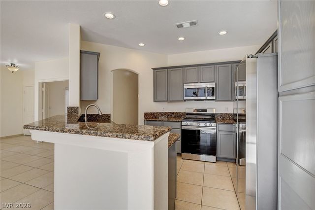 10261 Bentley Oaks Avenue, Las Vegas, NV 89135