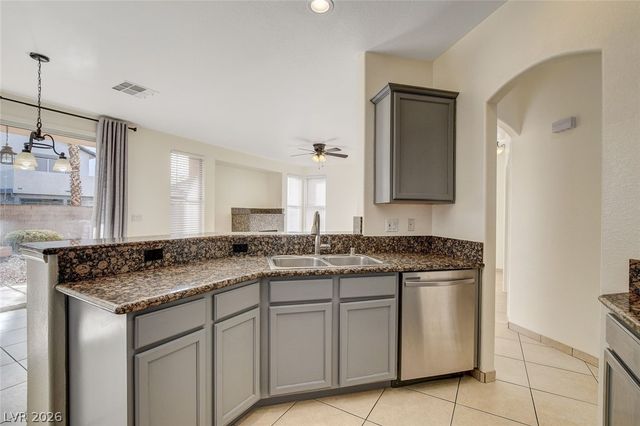 10261 Bentley Oaks Avenue, Las Vegas, NV 89135