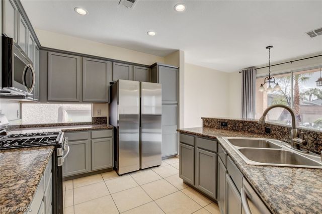 10261 Bentley Oaks Avenue, Las Vegas, NV 89135