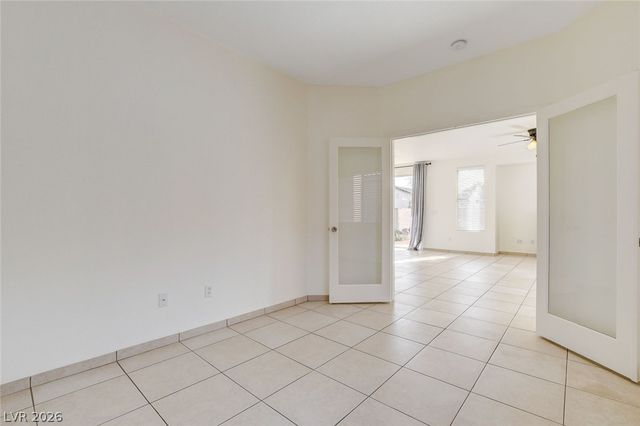 10261 Bentley Oaks Avenue, Las Vegas, NV 89135