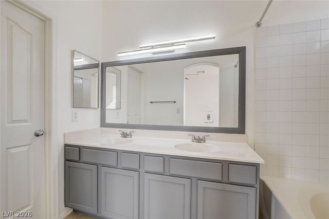 10261 Bentley Oaks Avenue, Las Vegas, NV 89135