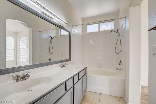 10261 Bentley Oaks Avenue, Las Vegas, NV 89135