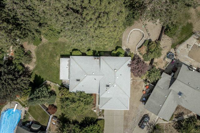 9924 N Woodridge Dr, Spokane, WA 99208