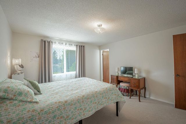 9924 N Woodridge Dr, Spokane, WA 99208
