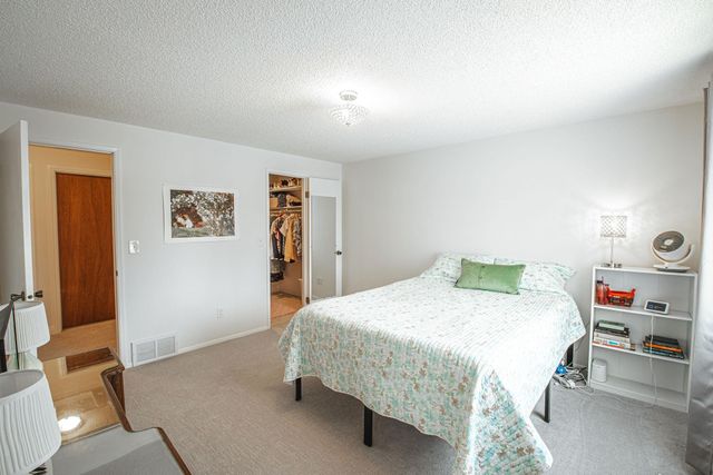 9924 N Woodridge Dr, Spokane, WA 99208