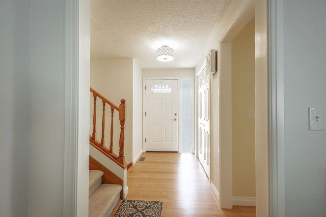 9924 N Woodridge Dr, Spokane, WA 99208