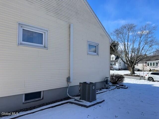 39 Clayton Place, Albany, NY 12209