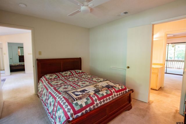 17573 Indian Summer Ln, Flint, TX 75762