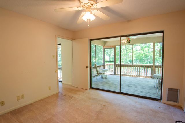 17573 Indian Summer Ln, Flint, TX 75762
