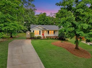 105 S Fox Circle, Piedmont, SC 29673