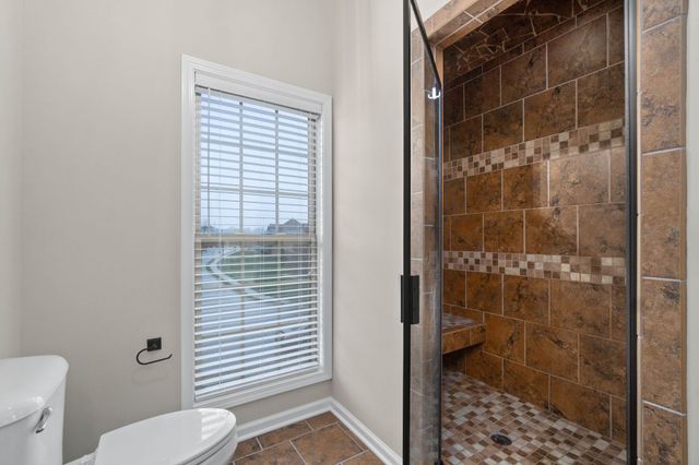 2485 Senseney Dr, Clarksville, TN 37042