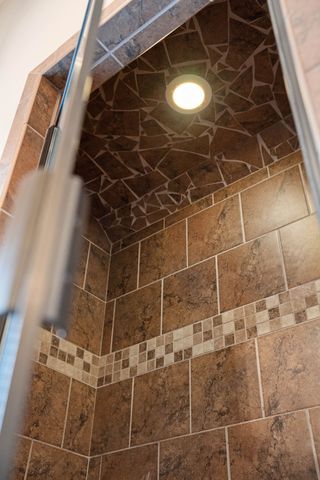 2485 Senseney Dr, Clarksville, TN 37042
