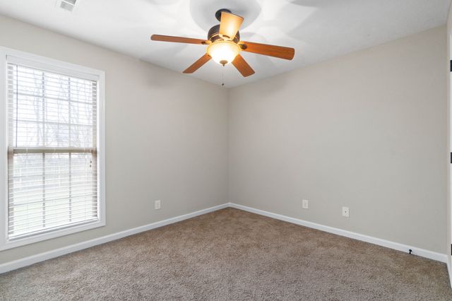 2485 Senseney Dr, Clarksville, TN 37042