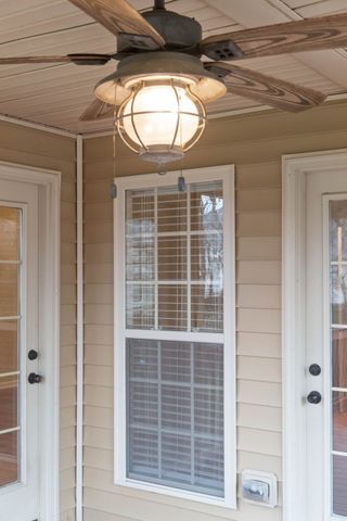 2485 Senseney Dr, Clarksville, TN 37042