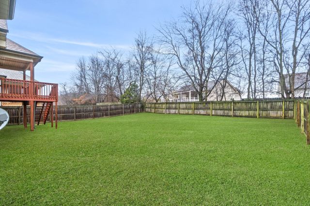 2485 Senseney Dr, Clarksville, TN 37042
