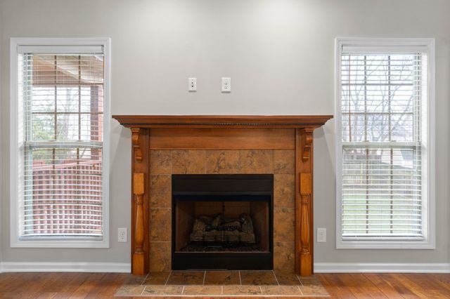 2485 Senseney Dr, Clarksville, TN 37042