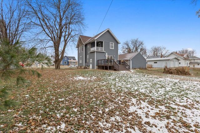 110 S LUBECK Street, Holstein, IA 51025