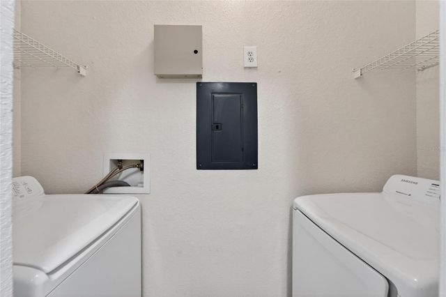 5611 LEGACY CRESCENT PLACE 304, Riverview, FL 33578