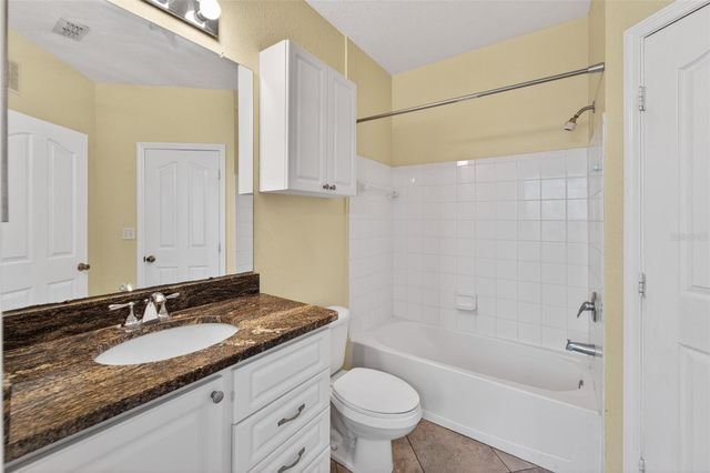 5611 LEGACY CRESCENT PLACE 304, Riverview, FL 33578