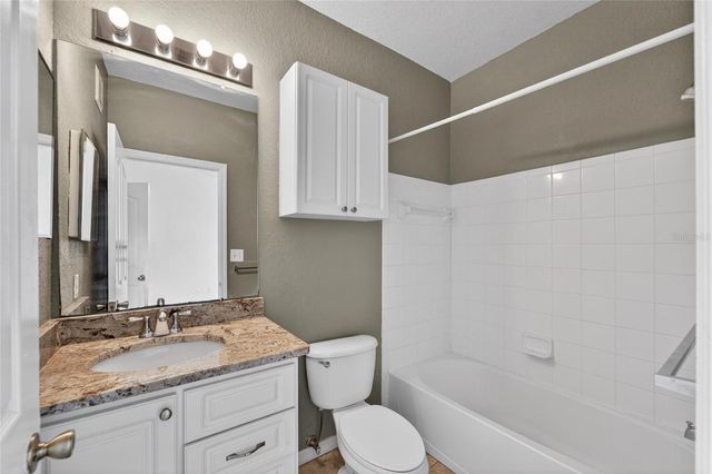 5611 LEGACY CRESCENT PLACE 304, Riverview, FL 33578