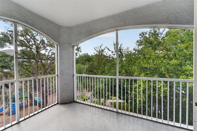 5611 LEGACY CRESCENT PLACE 304, Riverview, FL 33578