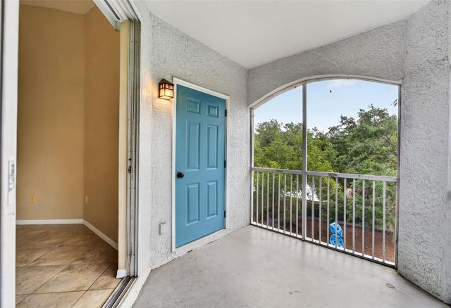 5611 LEGACY CRESCENT PLACE 304, Riverview, FL 33578
