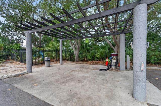 5611 LEGACY CRESCENT PLACE 304, Riverview, FL 33578