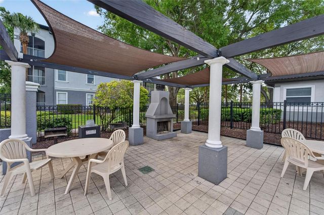 5611 LEGACY CRESCENT PLACE 304, Riverview, FL 33578