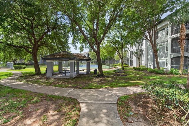 5611 LEGACY CRESCENT PLACE 304, Riverview, FL 33578