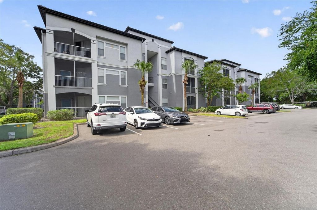 5611 LEGACY CRESCENT PLACE 304, Riverview, FL 33578