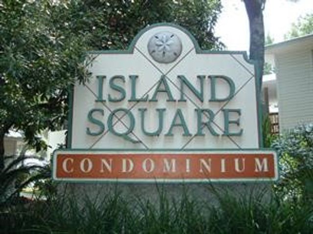 702 E Island Square Drive, St Simons Island, GA 31522