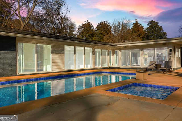 23 Magnolia Drive, Newnan, GA 30263