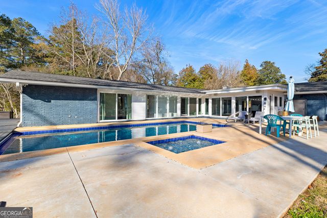 23 Magnolia Drive, Newnan, GA 30263