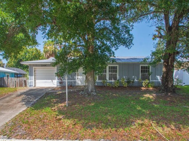 2309 NE 13th Court, Jensen Beach, FL 34957
