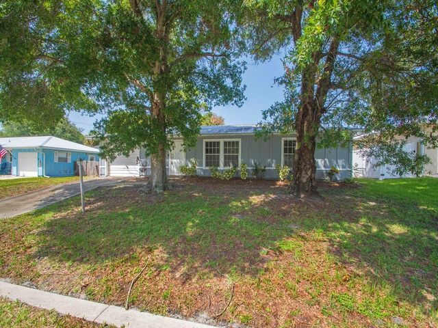 2309 NE 13th Court, Jensen Beach, FL 34957