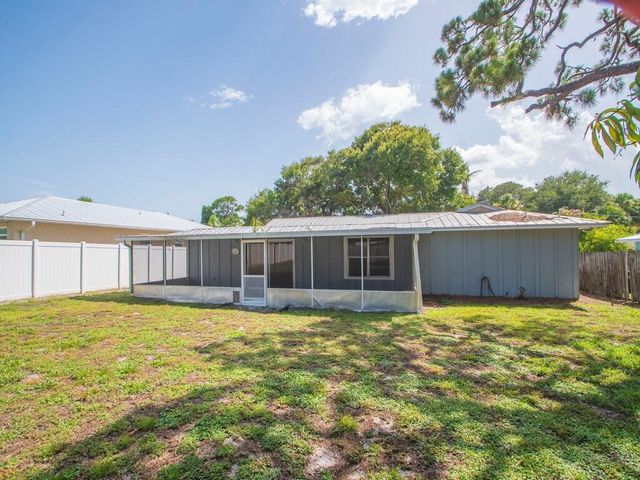 2309 NE 13th Court, Jensen Beach, FL 34957