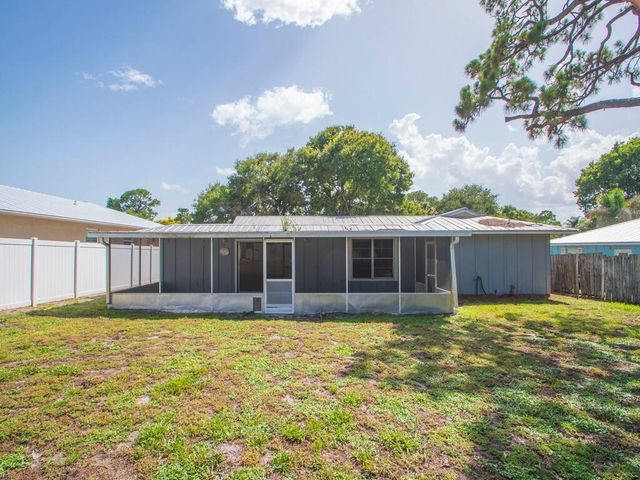 2309 NE 13th Court, Jensen Beach, FL 34957